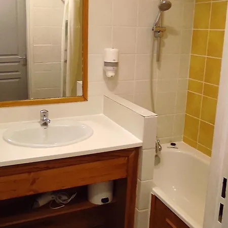 4 Pers. Avec Balcon Au Calme, Acces Piscine - Fr-1-814-167 דירה *